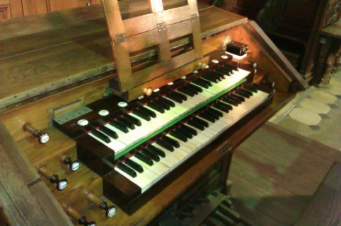 console orgue de chœur